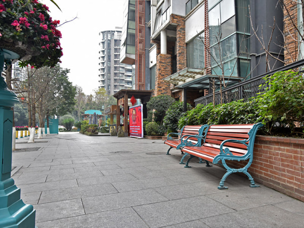 鹭岛国际三期 1室2厅 145万